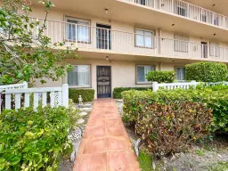 Picture of 7145 Huntington Lane 102, Delray Beach, FL 33446