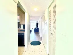 Picture of 7145 Huntington Lane 102, Delray Beach, FL 33446