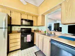 Picture of 7145 Huntington Lane 102, Delray Beach, FL 33446