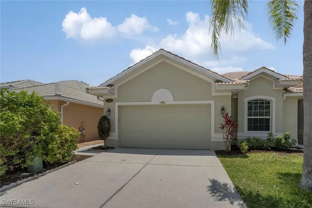 Picture of 8546 Silk Oak Ln, Naples, FL 34119