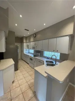 Picture of 10728 Blue Bimini Cir, Estero, FL 33928