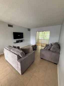 Picture of 2213 NE Ne 1St Court 203, Boynton Beach, FL 33435