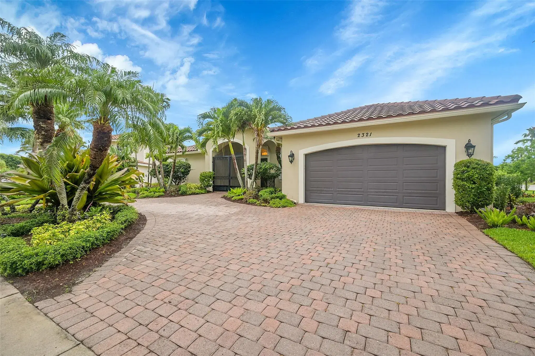 Picture of 2321 Deer Creek Trl, Deerfield Beach, FL 33442