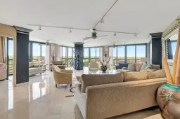 Picture of 7578 Regency Lake Drive 702, Boca Raton, FL 33433