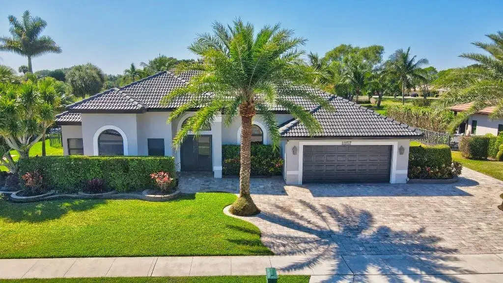Picture of 11157 Boca Woods Ln, Boca Raton, FL 33428