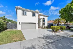 Picture of 16671 NW 89Th Pl, Hialeah, FL 33018