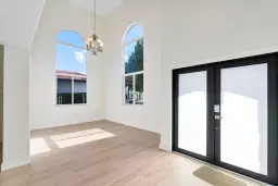 Picture of 16671 NW 89Th Pl, Hialeah, FL 33018