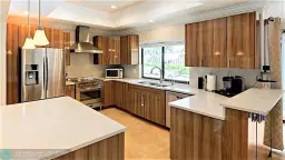 Picture of 4041 NE 34Th Avenue, Fort Lauderdale, FL 33308