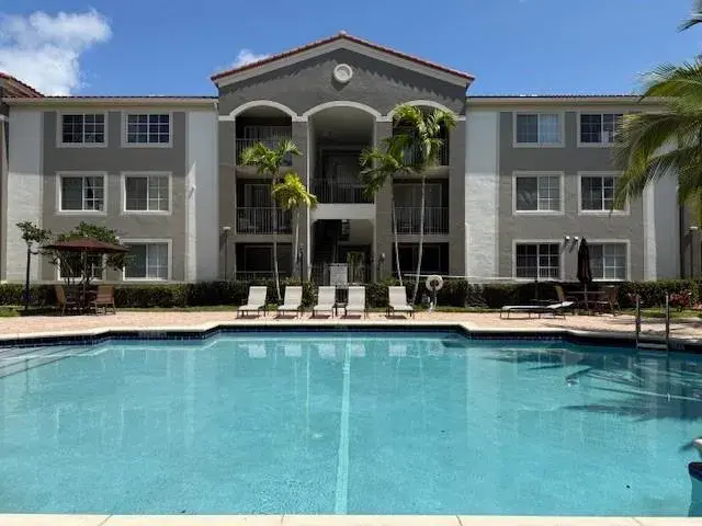 Picture of 6831 SW 44Th St 312, Miami, FL 33155