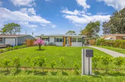 Picture of 115 W 31 Court, Riviera Beach, FL 33404