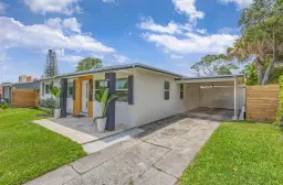 Picture of 115 W 31 Court, Riviera Beach, FL 33404