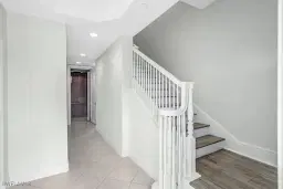 Picture of 510 Avellino Isles Cir 2202, Naples, FL 34119