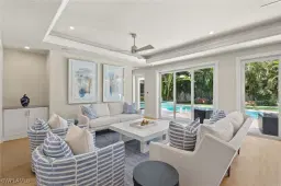 Picture of 655 7Th Ave N, Naples, FL 34102