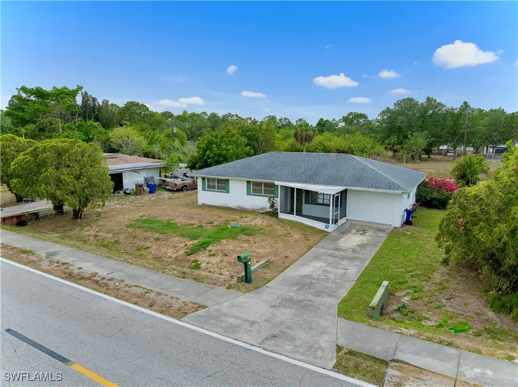 Picture of 714 Arthur Ave, Lehigh Acres, FL 33936
