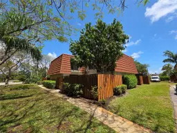 Picture of 3100 Spanish Wells Dr B, Delray Beach, FL 33445