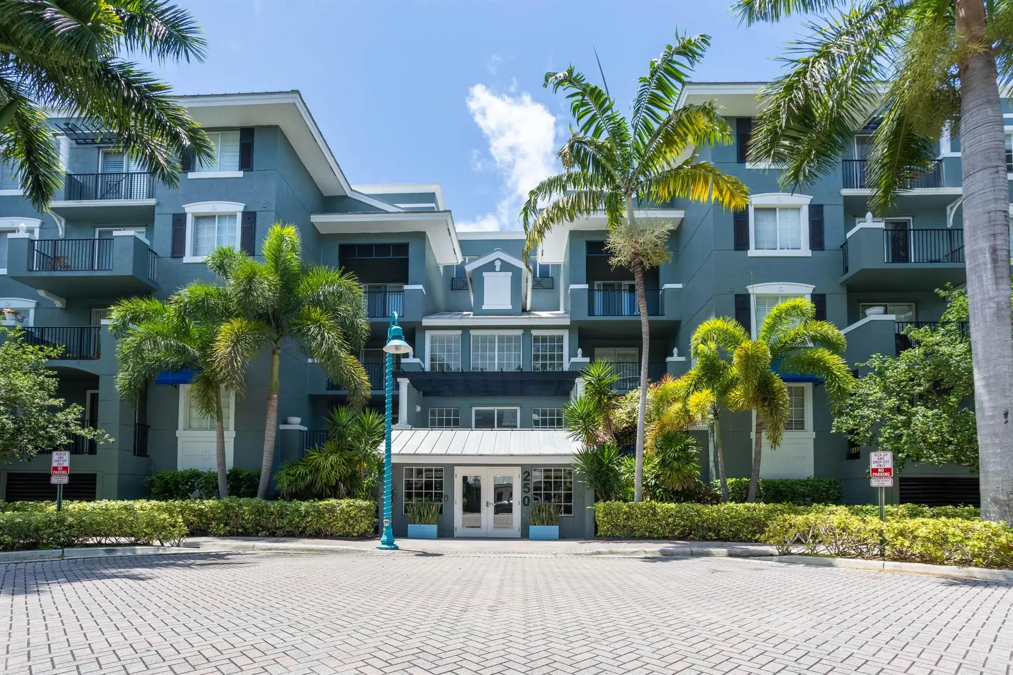 Picture of 250 NE 3Rd Avenue 1308, Delray Beach, FL 33444