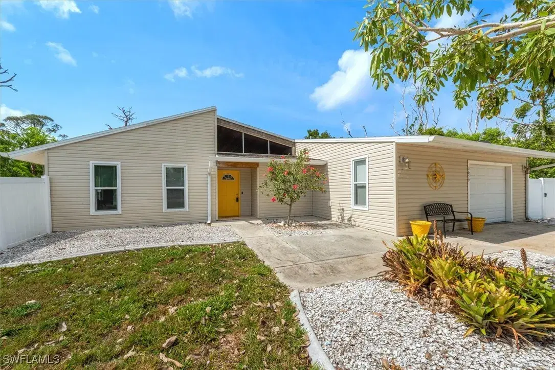 Picture of 3659 Myers Ln, St. James City, FL 33956