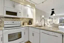 Picture of 2230 N Cypress Bend Dr 306, Pompano Beach, FL 33069