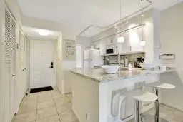 Picture of 2230 N Cypress Bend Dr 306, Pompano Beach, FL 33069