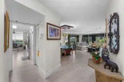 Picture of 7572 Regency Lake Drive 302, Boca Raton, FL 33433