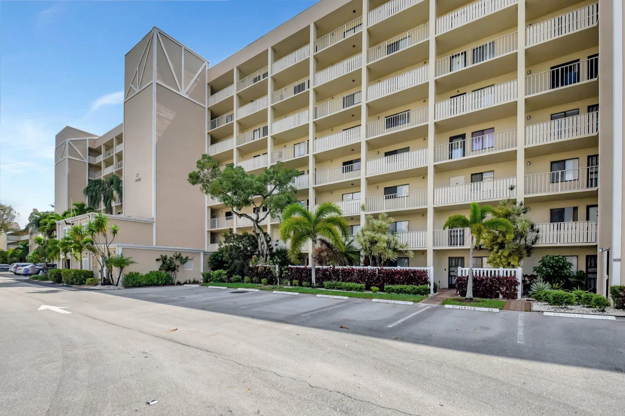 Picture of 14426 Amberly Lane 604, Delray Beach, FL 33446