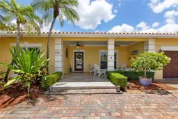 Picture of 16686 Golfview Dr, Weston, FL 33326