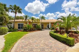 Picture of 16686 Golfview Dr, Weston, FL 33326