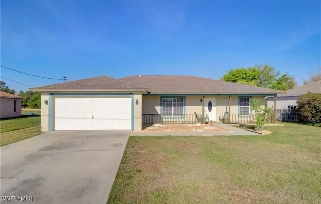 Picture of 836 Woodridge Cir, Fort Myers, FL 33913