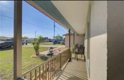 Picture of 836 Woodridge Cir, Fort Myers, FL 33913