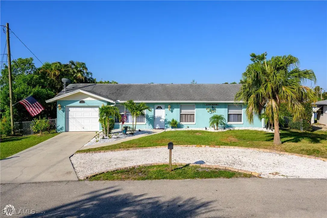 Picture of 1303 Thompson St, North Fort Myers, FL 33903