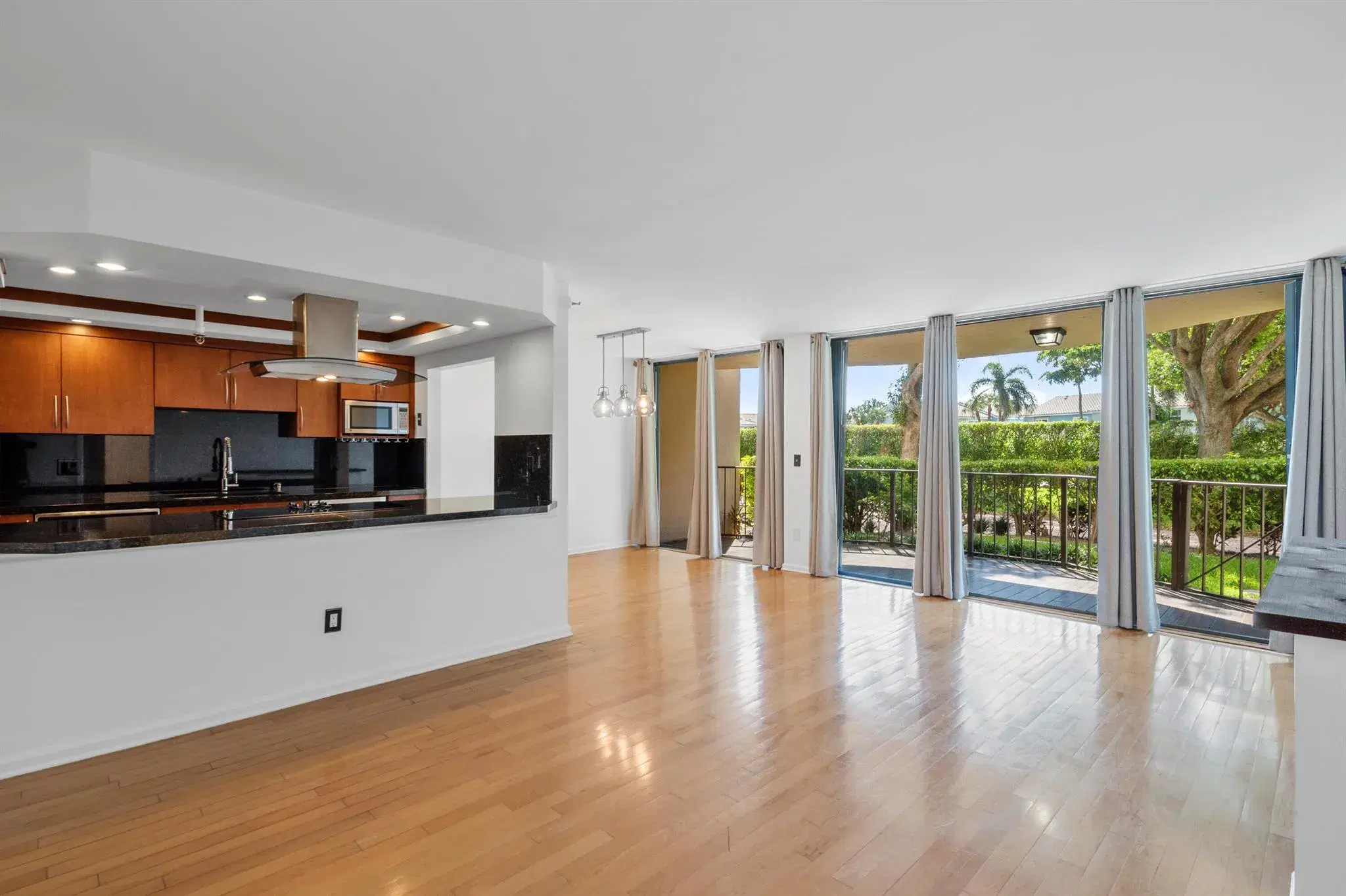 Picture of 859 Jeffery Street 111, Boca Raton, FL 33487