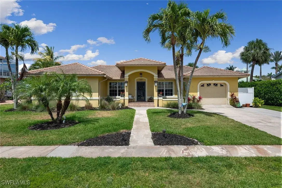 Picture of 819 Buttonwood Ct, Marco Island, FL 34145