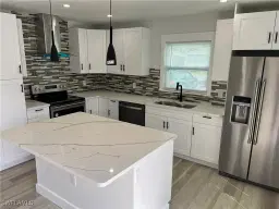 Picture of 1165 Palm Ave 5B, North Fort Myers, FL 33903
