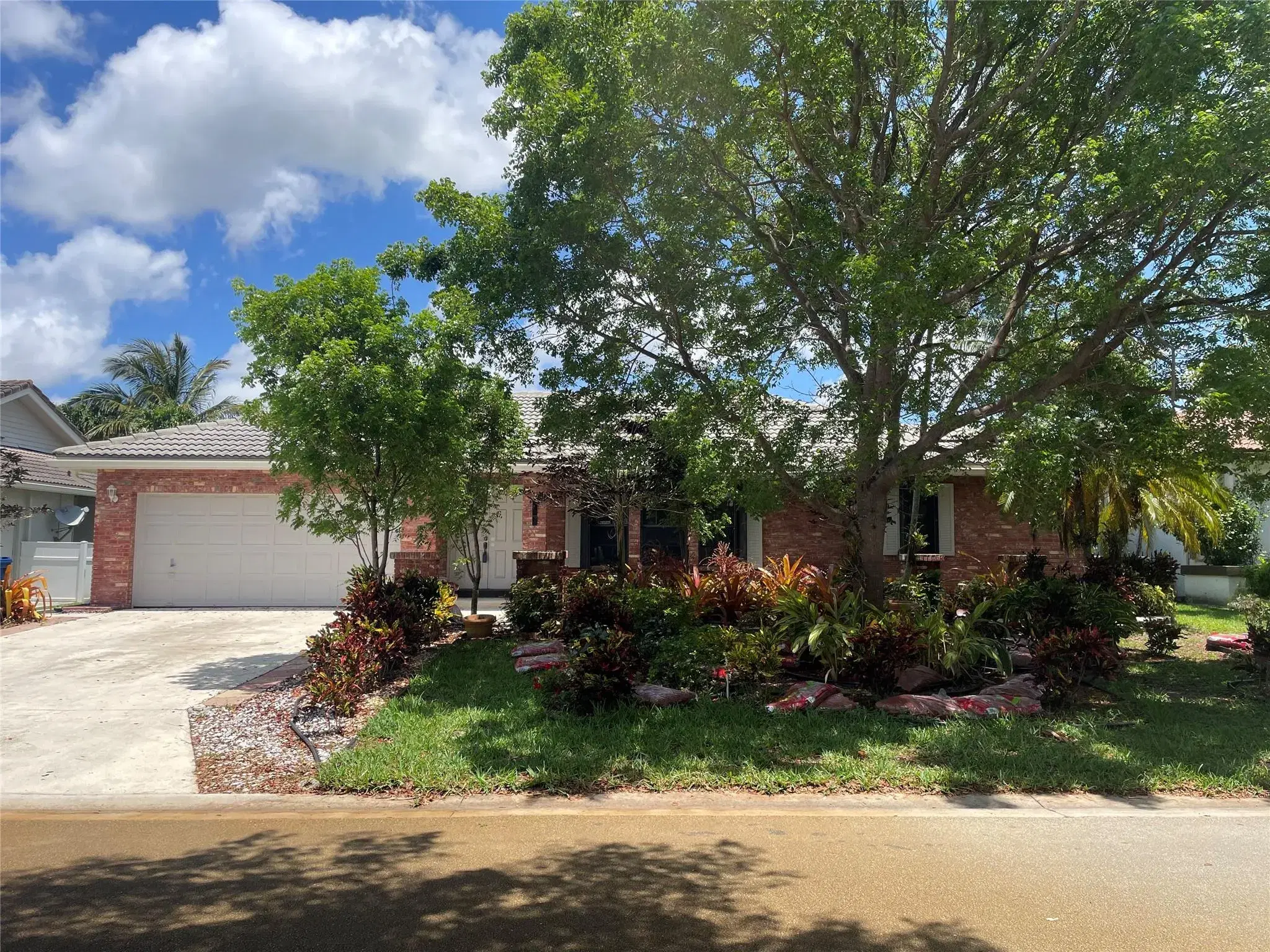 Picture of 5321 NW 58Th Ter, Coral Springs, FL 33067