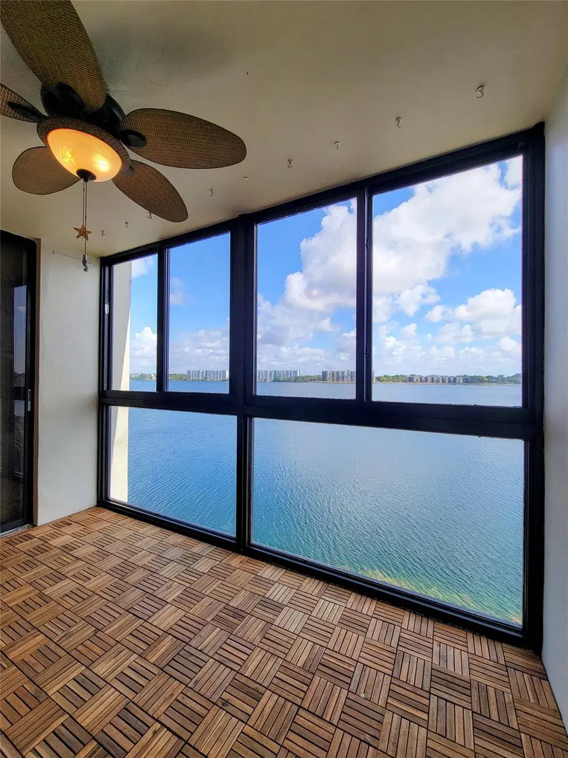 Picture of 114 Lake Emerald Dr 401, Oakland Park, FL 33309