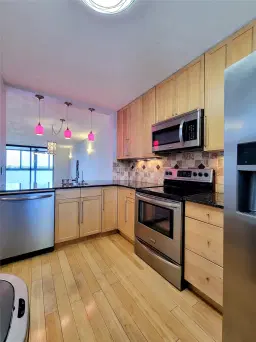 Picture of 114 Lake Emerald Dr 401, Oakland Park, FL 33309