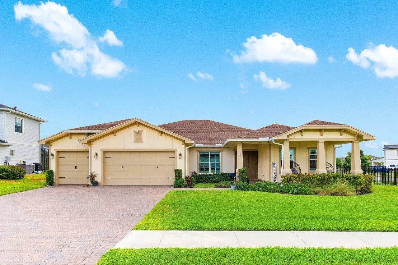 Picture of 962 Castaway Court, Loxahatchee, FL 33470