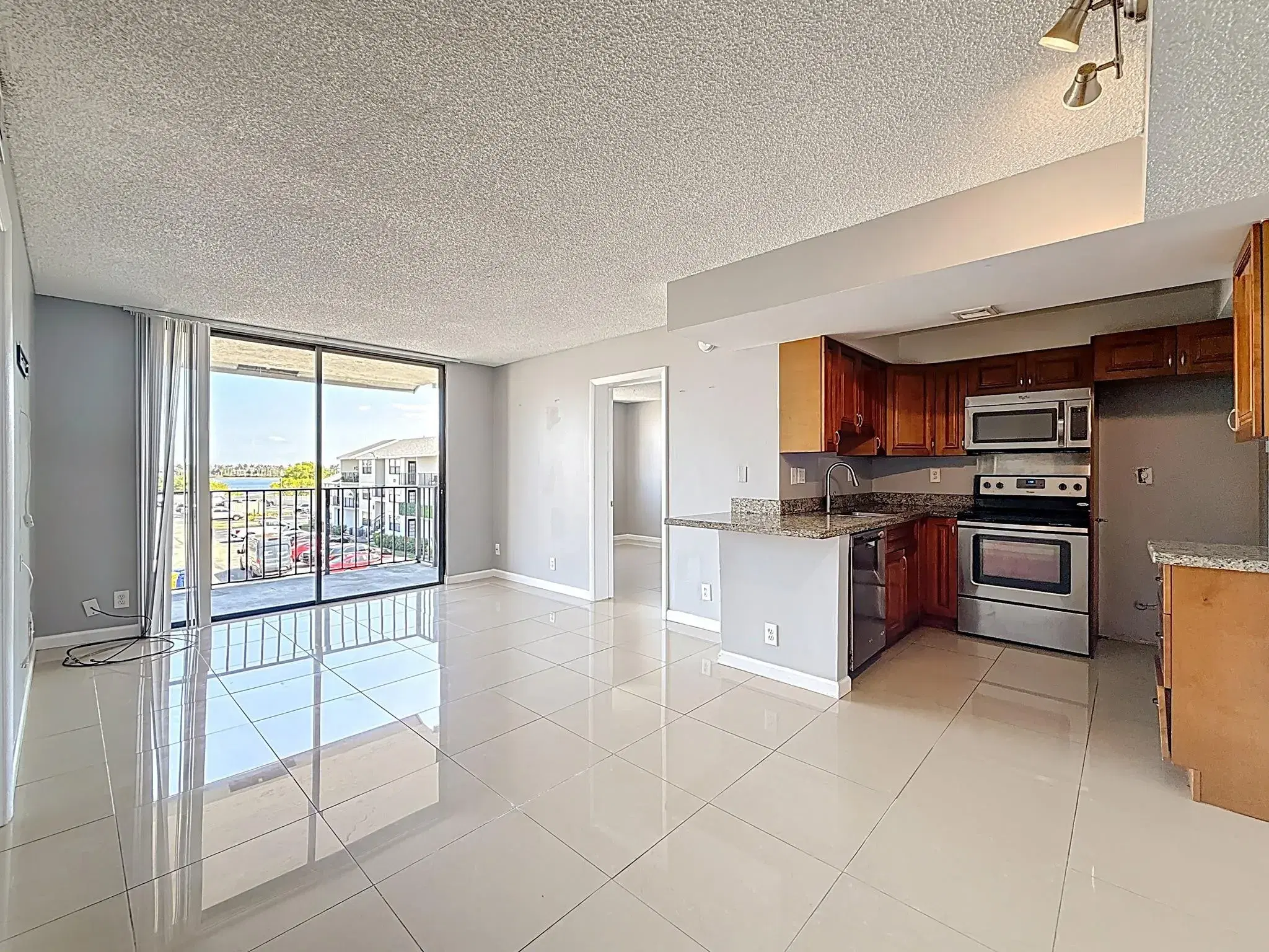 Picture of 724 Executive Center Drive 32, West Palm Beach, FL 33401