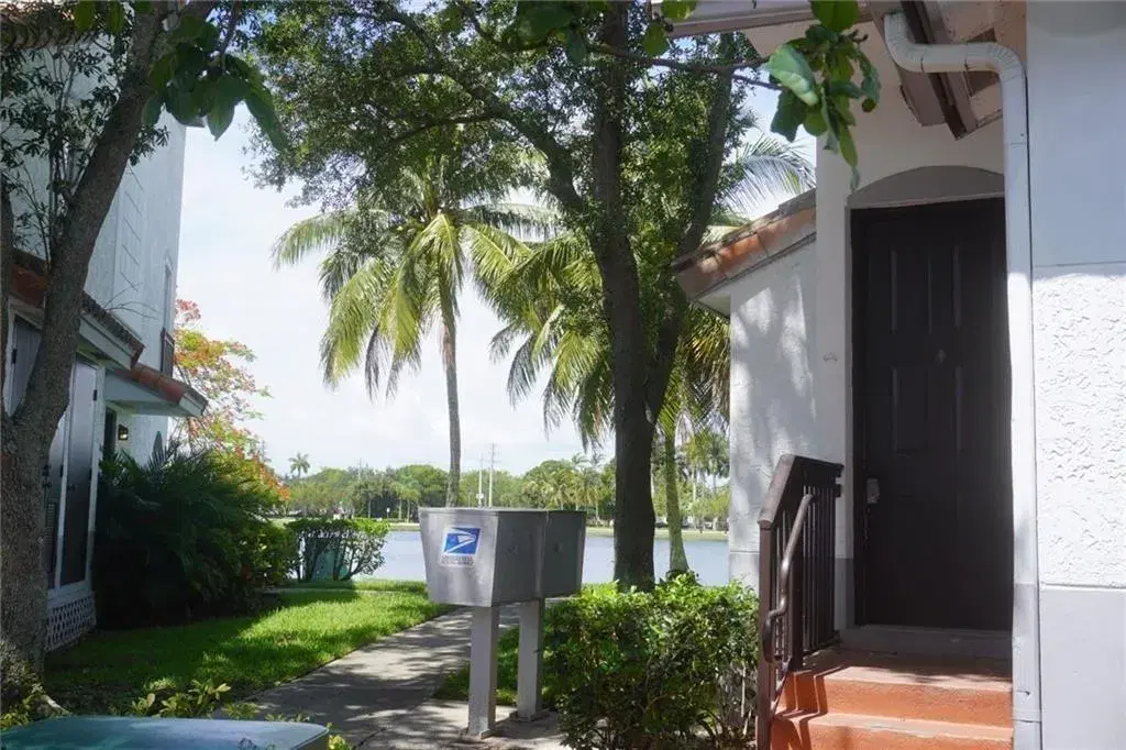 Picture of 751 SW 148Th Ave 1002, Davie, FL 33325