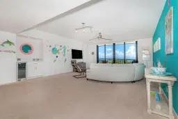 Picture of 2300 NE 33Rd Ave 703, Fort Lauderdale, FL 33305