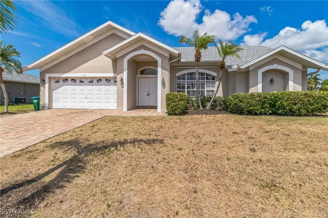 Picture of 1316 SW 8Th Ct, Cape Coral, FL 33991