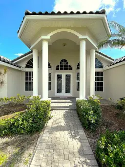 Picture of 136 Cypress Trace, Royal Palm Beach, FL 33411