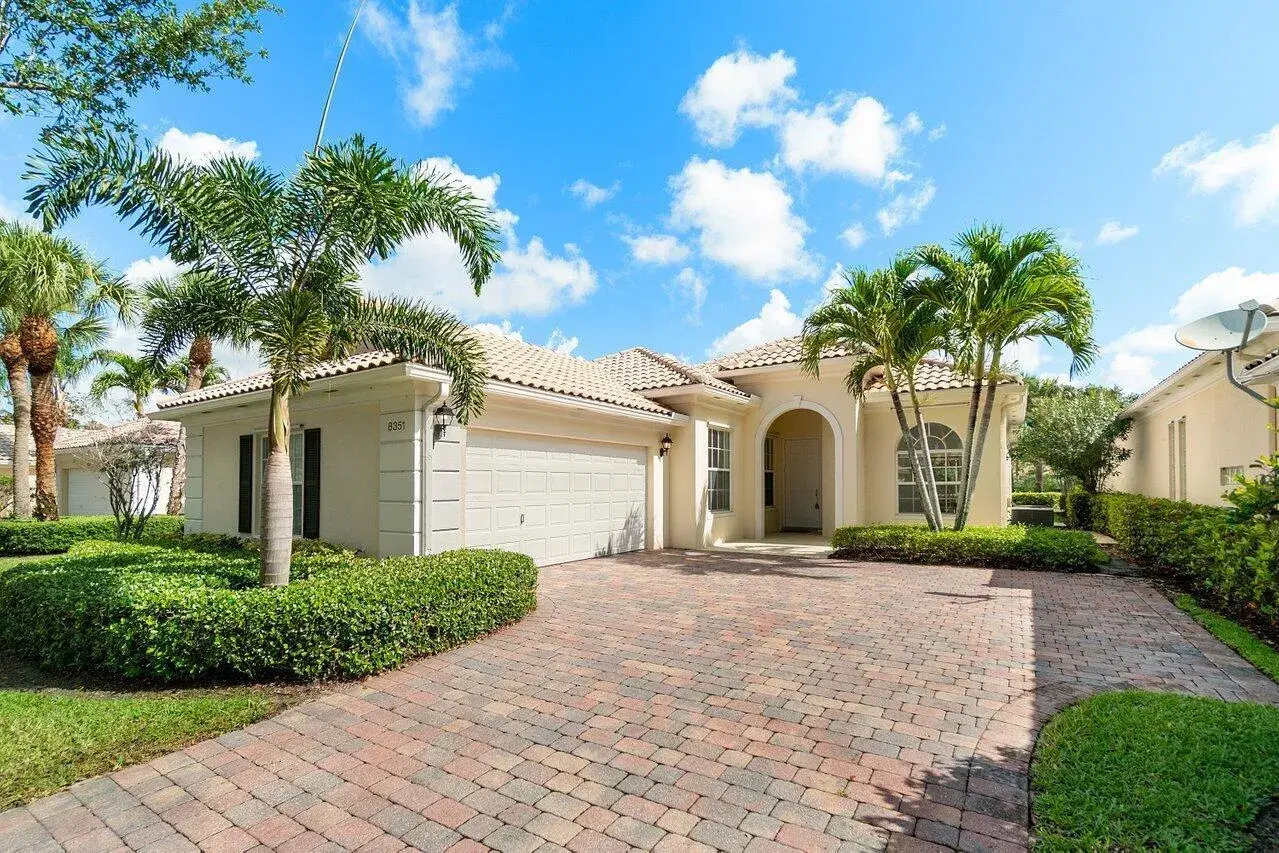 Picture of 8351 Dominica Place, Wellington, FL 33414