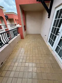 Picture of 1033 NE 17Th Way 605, Fort Lauderdale, FL 33304
