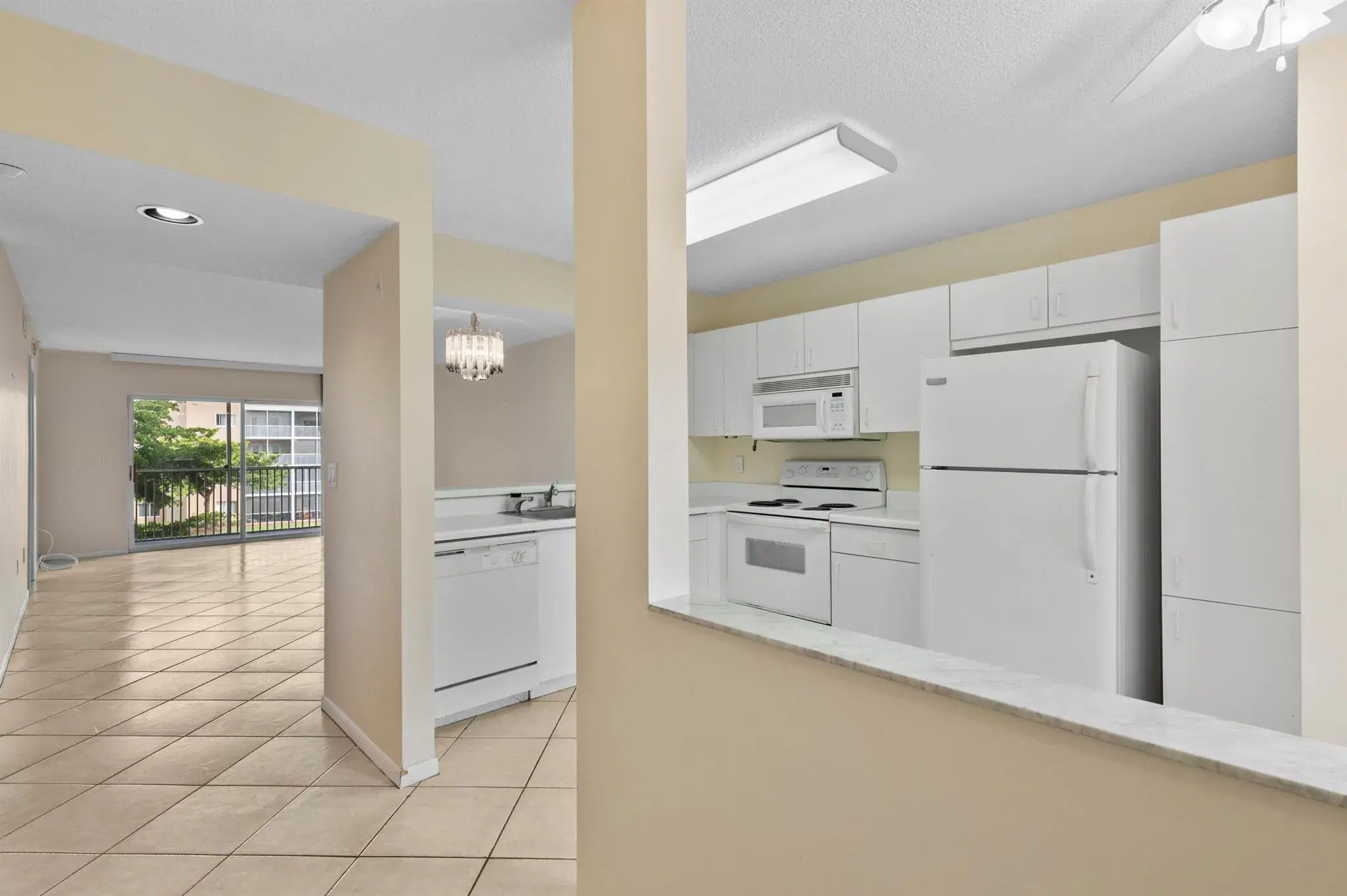 Picture of 9537 Weldon Circle I302, Tamarac, FL 33321