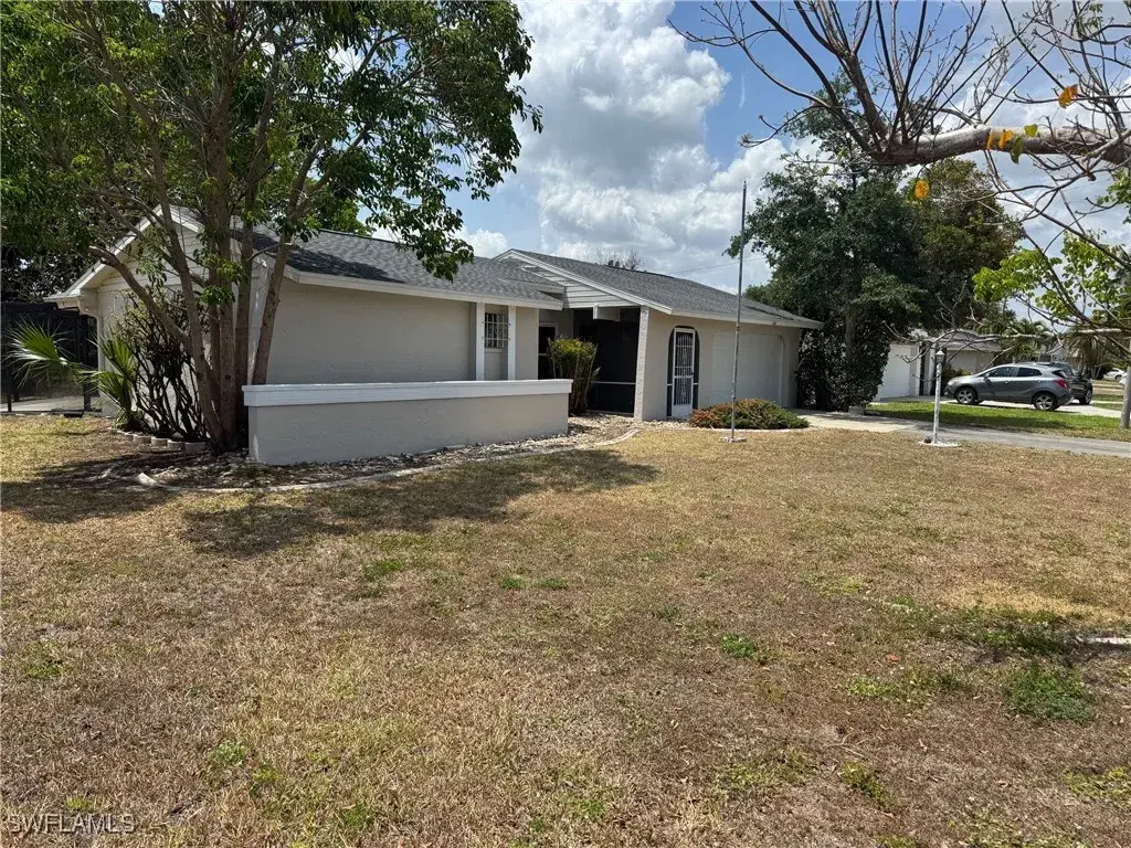 Picture of 4126 SE 1St Ct, Cape Coral, FL 33904