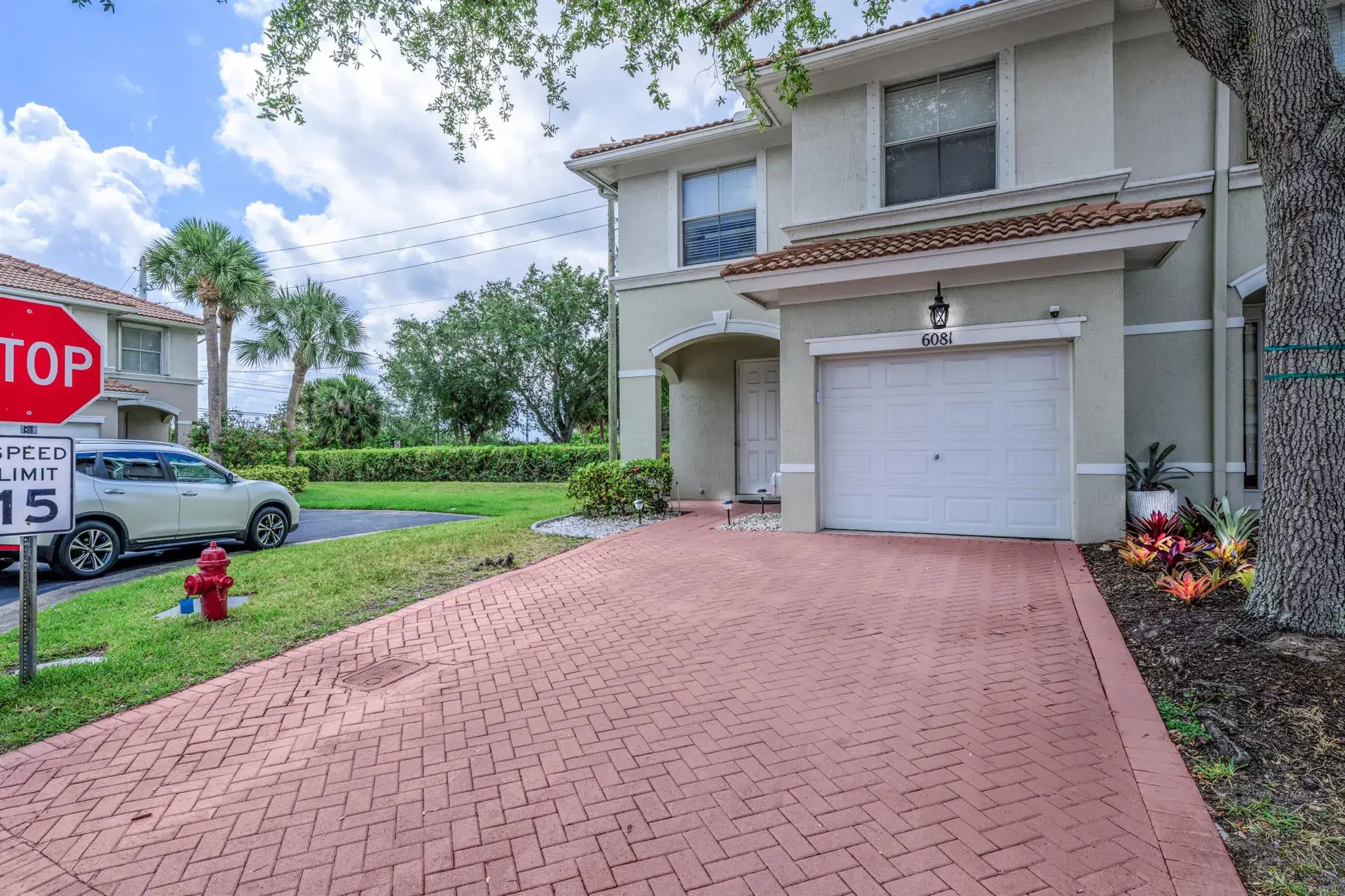 Picture of 6081 Seminole Gardens Circle, Riviera Beach, FL 33418