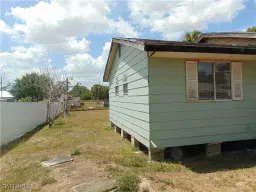 Picture of 2917 13Th St W, Lehigh Acres, FL 33971