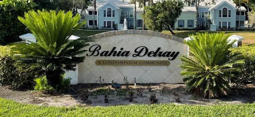 Picture of 1060 Crystal Way 104, Delray Beach, FL 33444