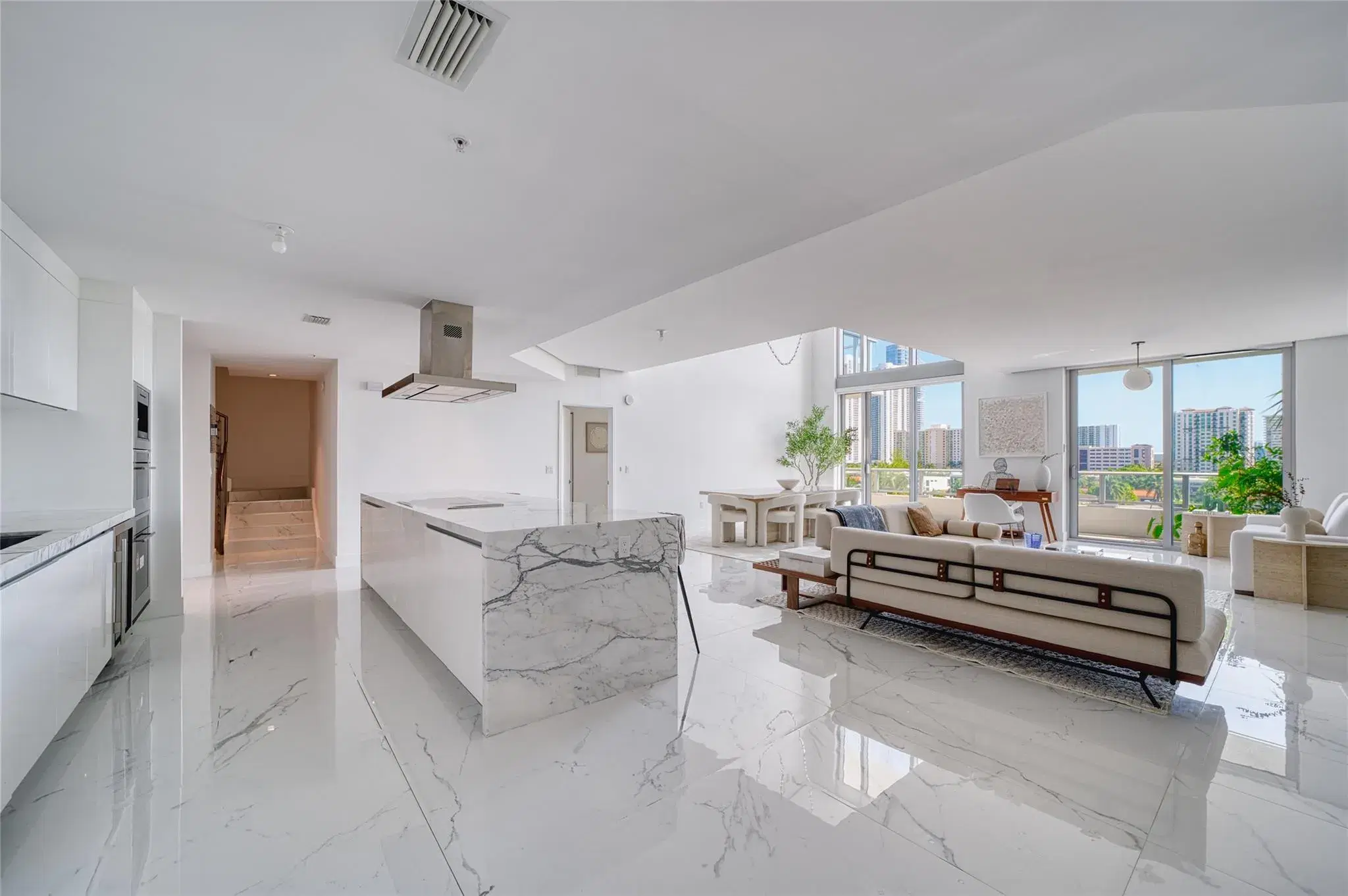 Picture of 330 Sunny Isles Blvd 504, Sunny Isles Beach, FL 33160